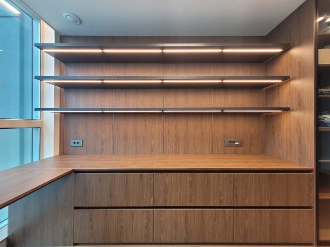 천안 펜타포드 드레스룸