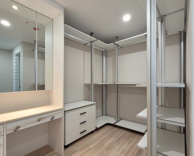 원종동 신축 아파트 드레스룸