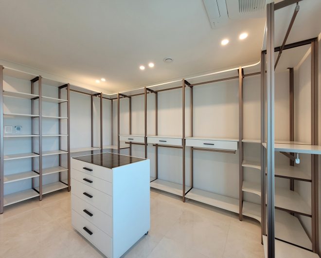 여의도 트럼프월드 드레스룸