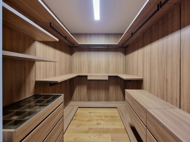 중구 덕교동 주택 드레스룸